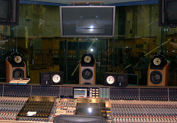 Yamaha_NS10_studio3.jpg