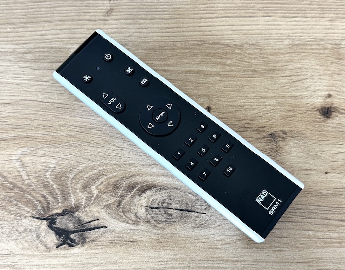 NAD-M66-Fernbedienung.jpeg