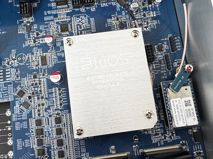 NAD-M66-Innenleben1.jpeg